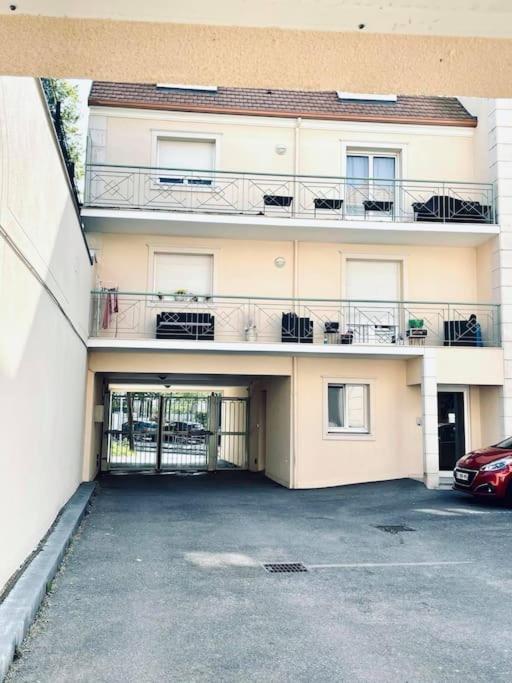Appartement F2 Proche Orly/ Massy/ Paris Avec Parking